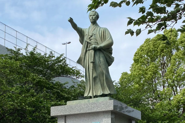 Statue of Katsu Kaishu