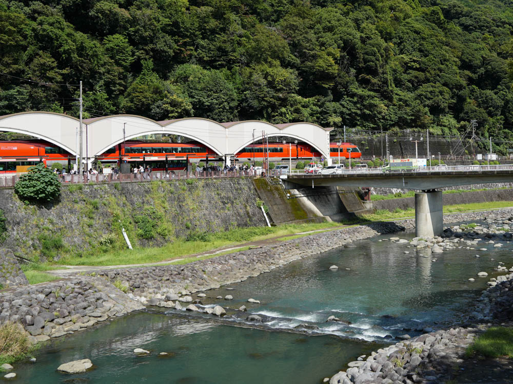 Hakone-Yumoto Station Romancecar